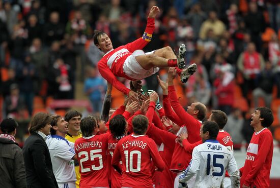 Football. Yegor Titov's farewell game