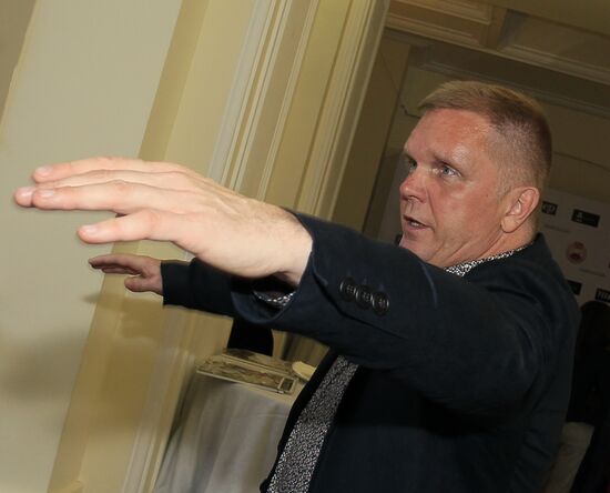 Russian Pioneer Readings