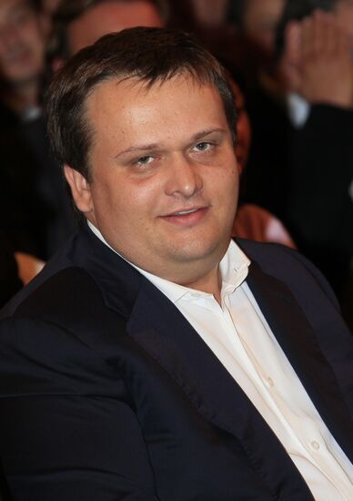 Literary readings of Russky Pioner magazine