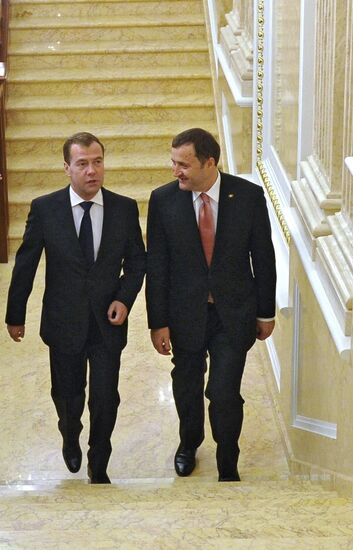Russian, Moldova's Prime Ministers meet in Moscow