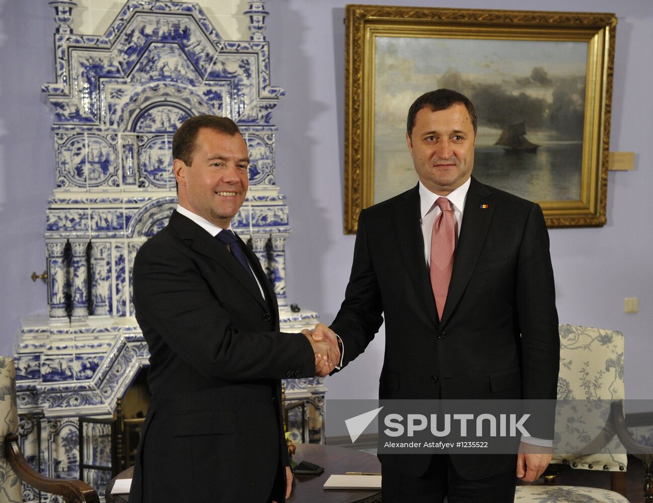 Russian, Moldova's Prime Ministers meet in Moscow