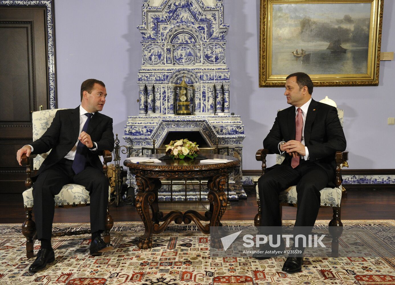 Russian, Moldova's Prime Ministers meet in Moscow