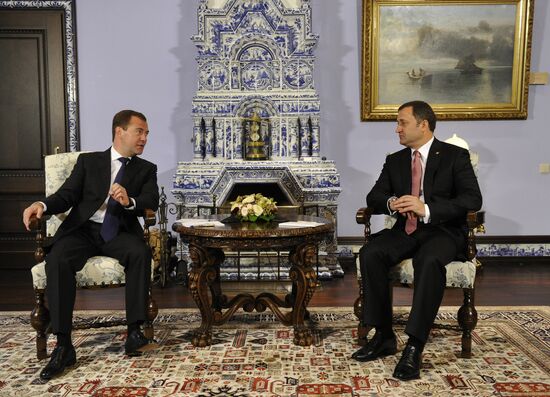 Russian, Moldova's Prime Ministers meet in Moscow