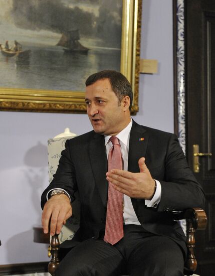 Russian, Moldova's Prime Ministers meet in Moscow