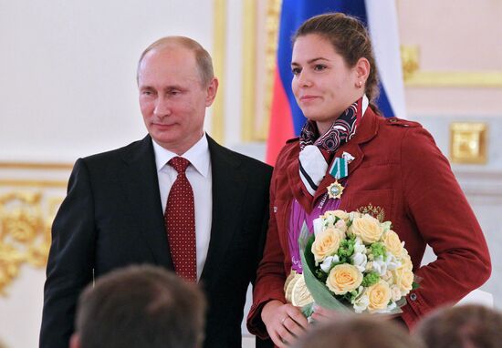 Vladimir Putin presents state awards to Paralympic gold winners