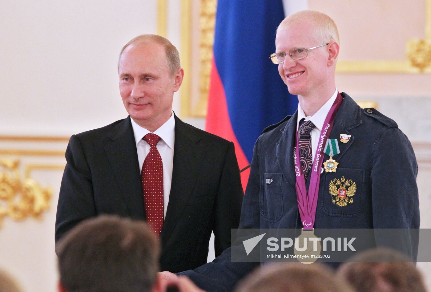 Vladimir Putin gives state awards to Paralympic gold-holders