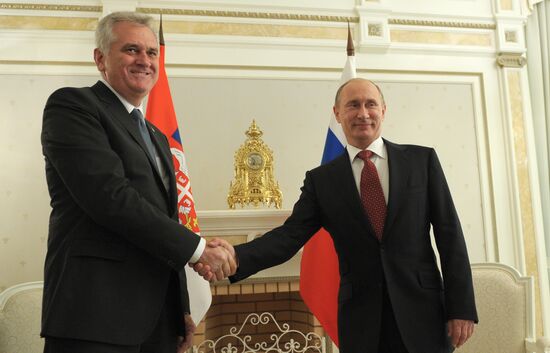 Russian President Vladimir Putin meets his Serbian counterpart