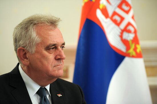 Russian President Vladimir Putin meets his Serbian counterpart
