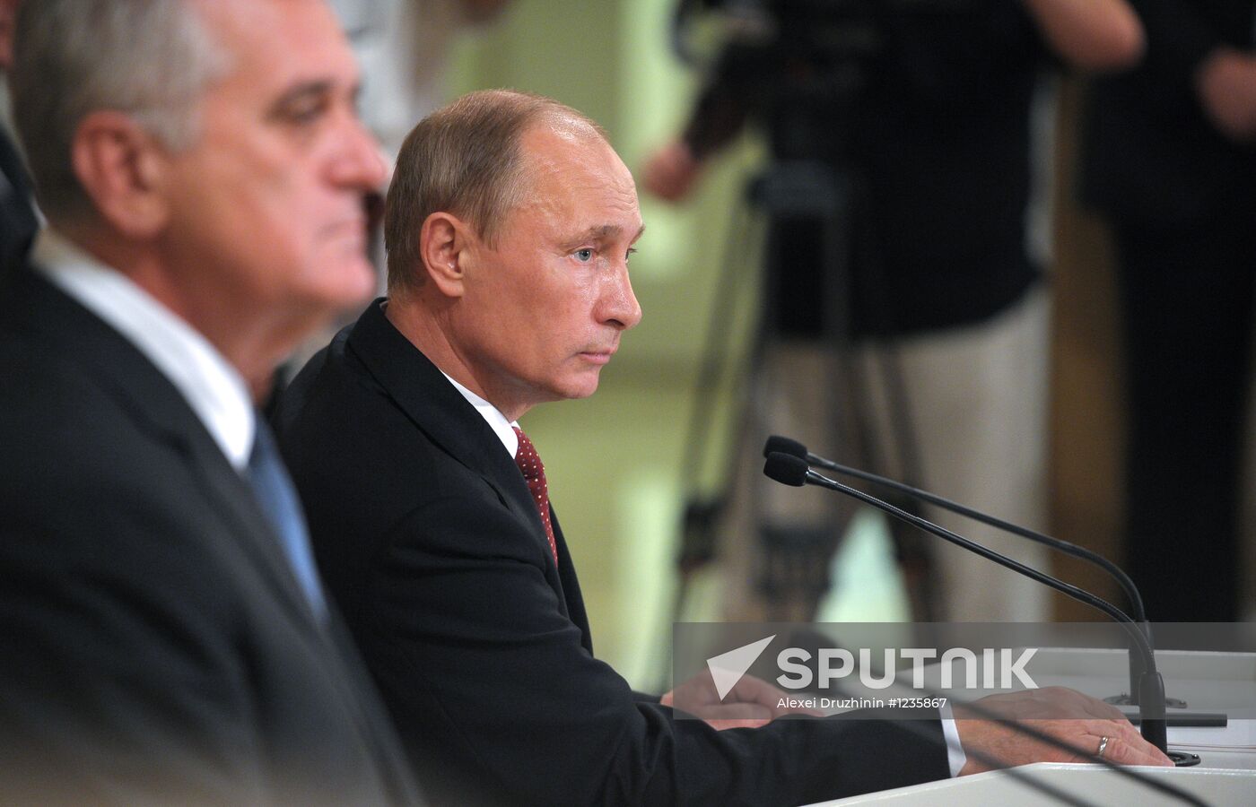 Russian President Vladimir Putin meets his Serbian counterpart