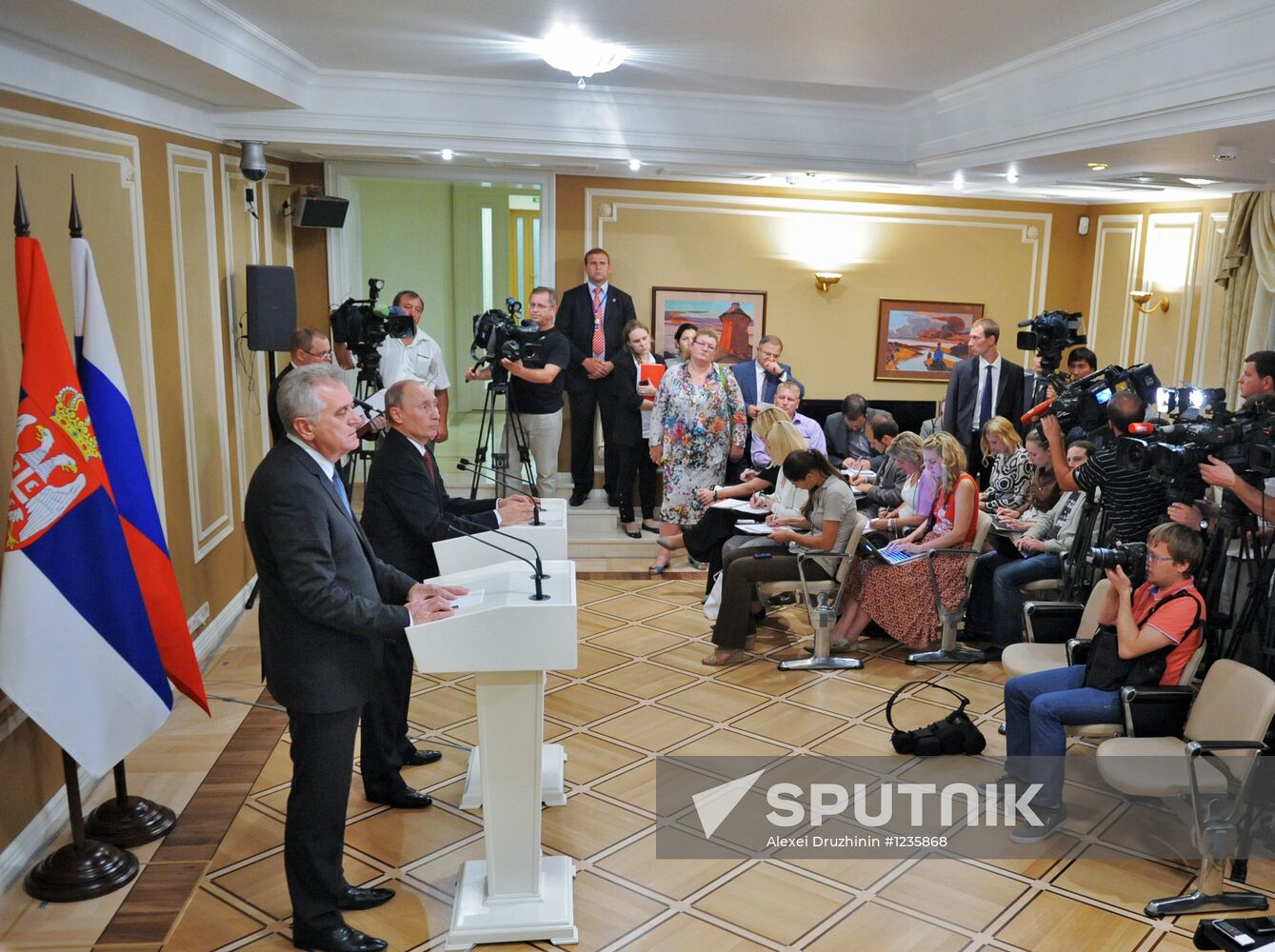 Russian President Vladimir Putin meets his Serbian counterpart