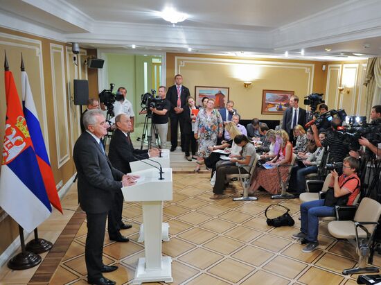 Russian President Vladimir Putin meets his Serbian counterpart