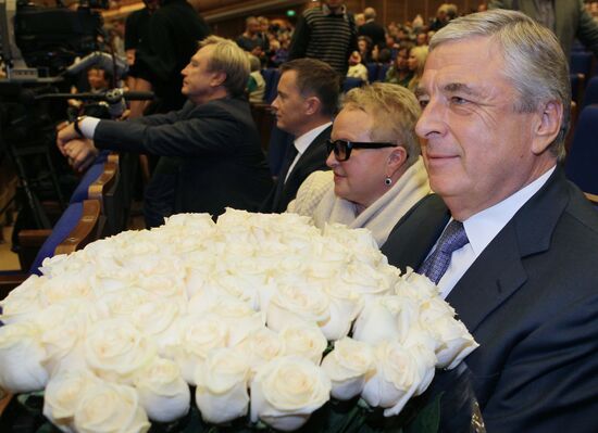 Iosif Kobzon gives concert in State Kremlin Palace