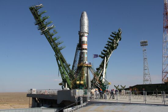 Soyuz-2.1a with Metop-B satellite at Baikonur Space Center