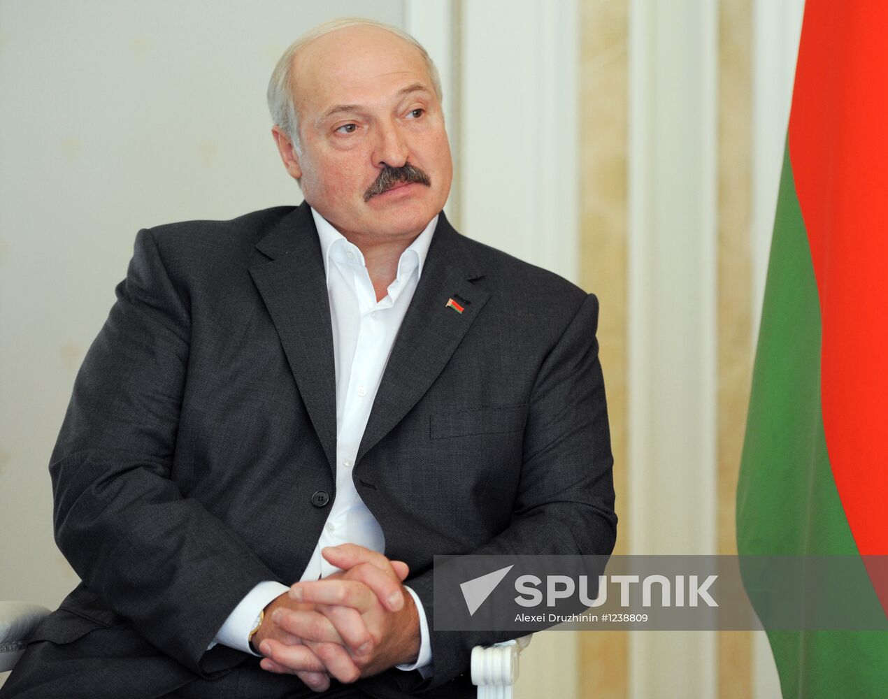 Vladimir Putin meets with Alexander Lukashenko