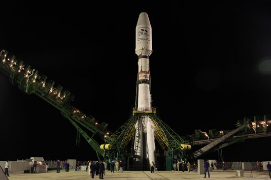 Soyuz 2.1a missile with MetOp-B weather satellite launched