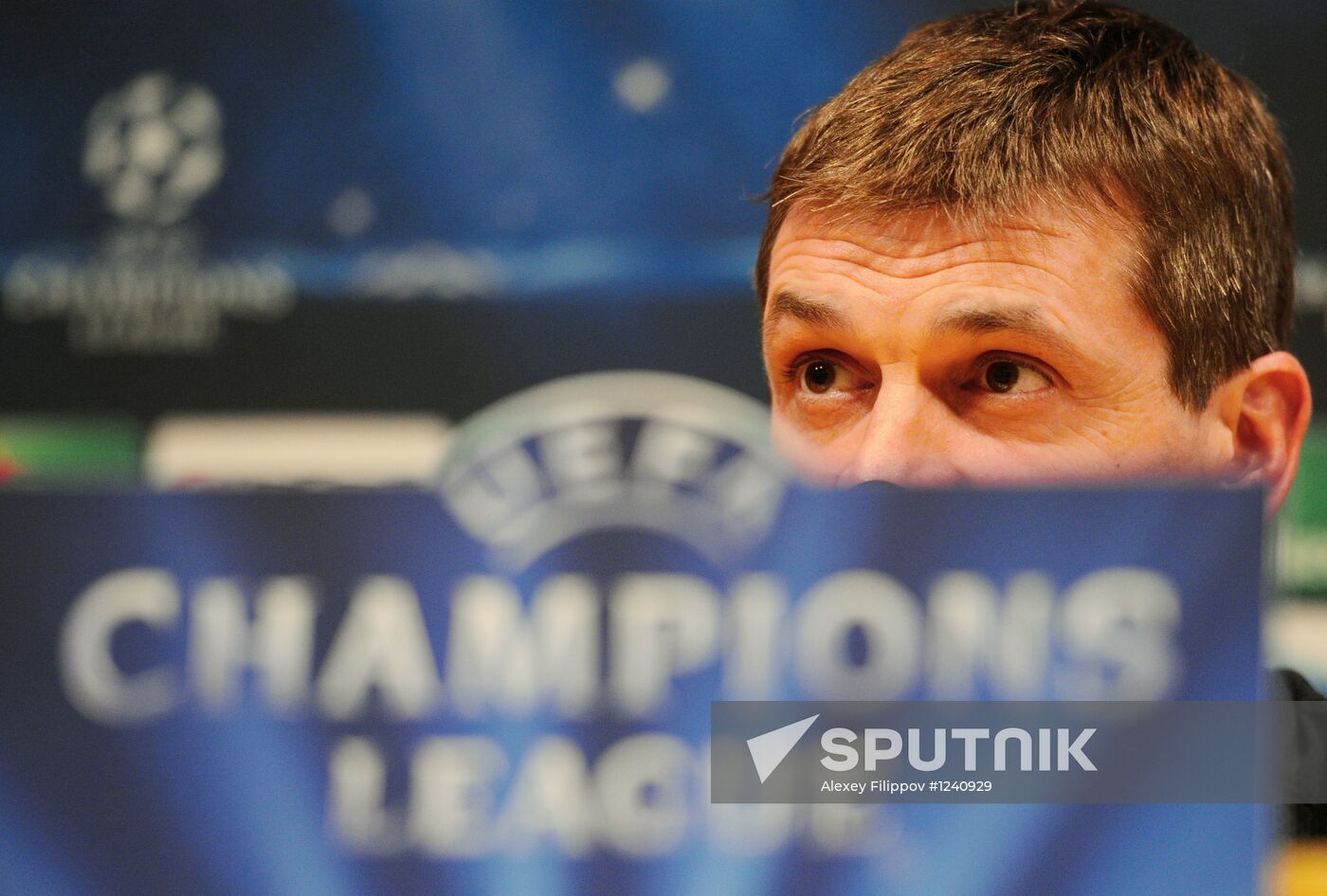 Football. News conference by Barcelona's coach Tito Vilanova