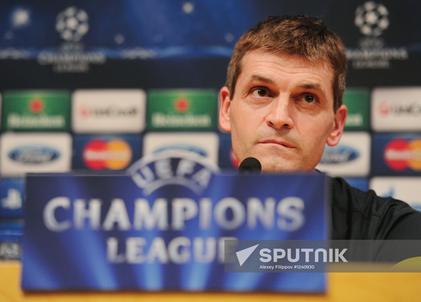 Football. News conference by Barcelona's coach Tito Vilanova
