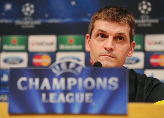 Football. News conference by Barcelona's coach Tito Vilanova