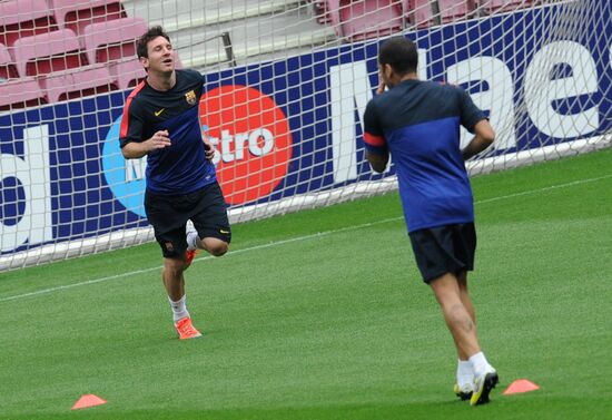 Football. FC Barcelona training session