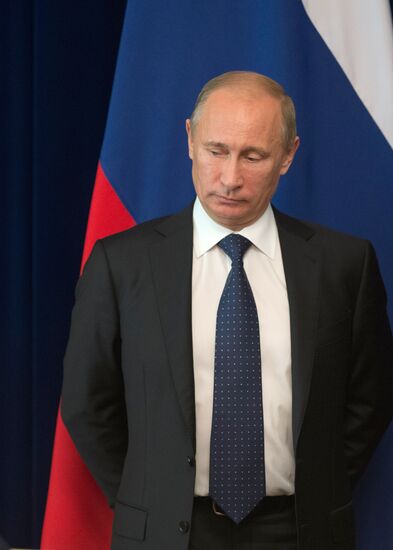 Vladimir Putin visits Kyrgystan