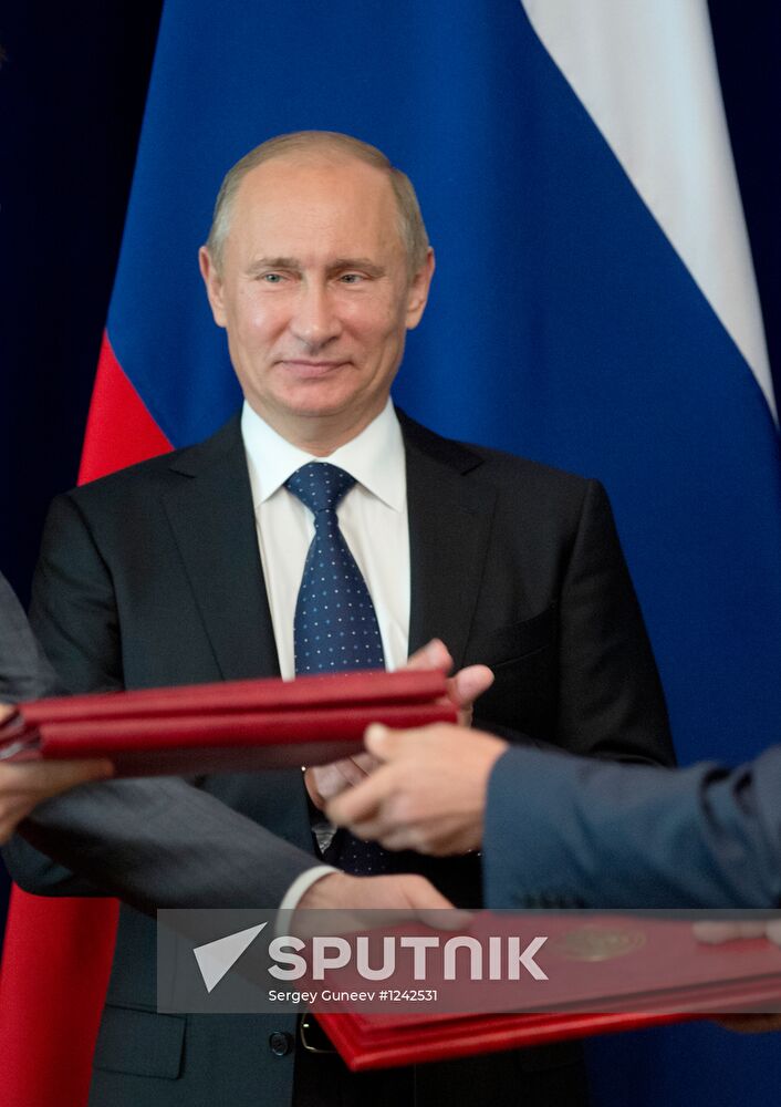 Vladimir Putin visits Kyrgystan