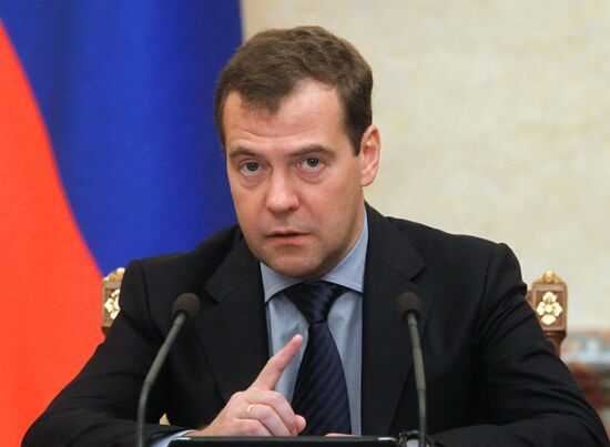 Dmitry Medvedev chairs Cabinet meeting