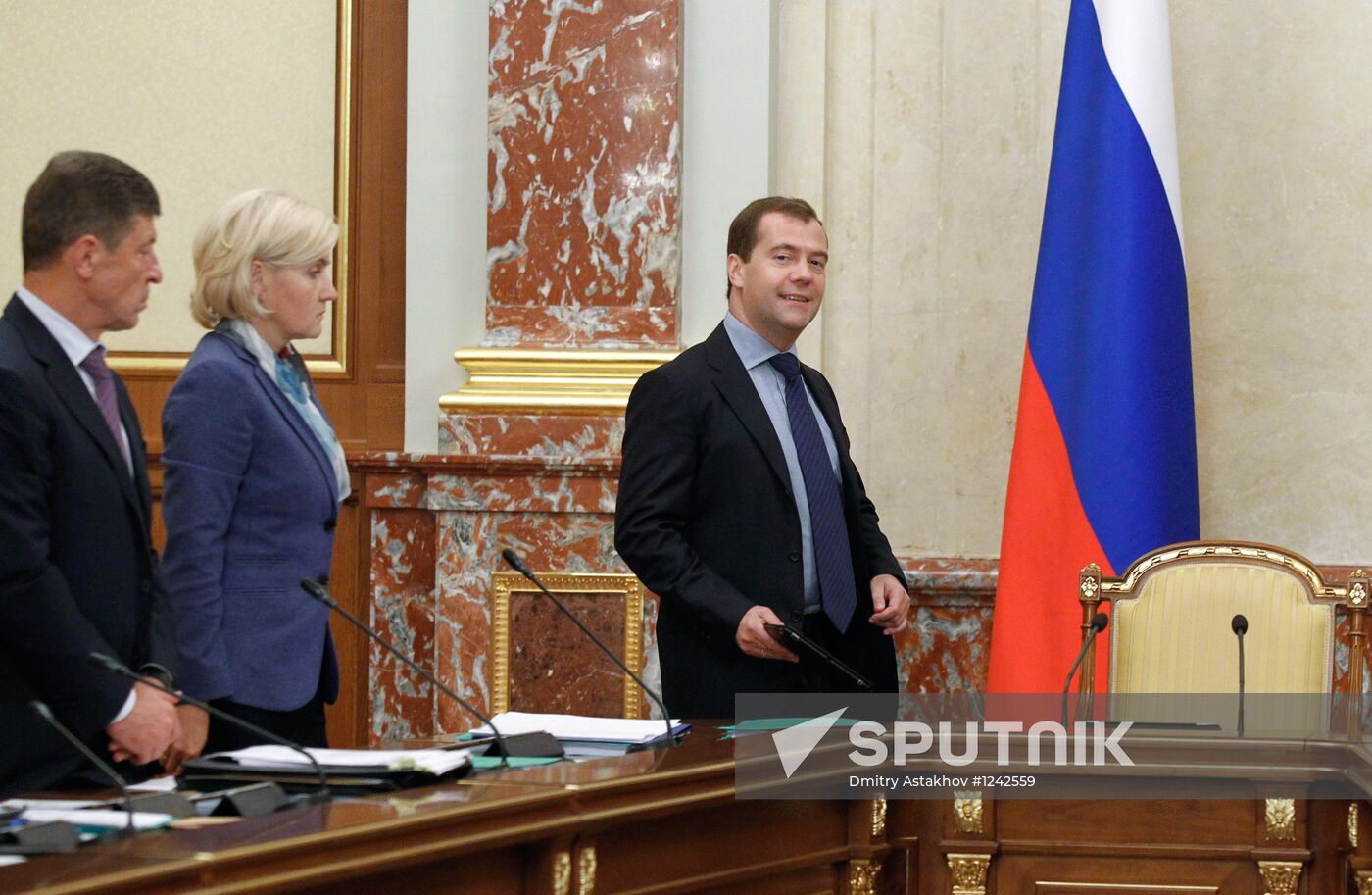 Dmitry Medvedev conducts government meeting