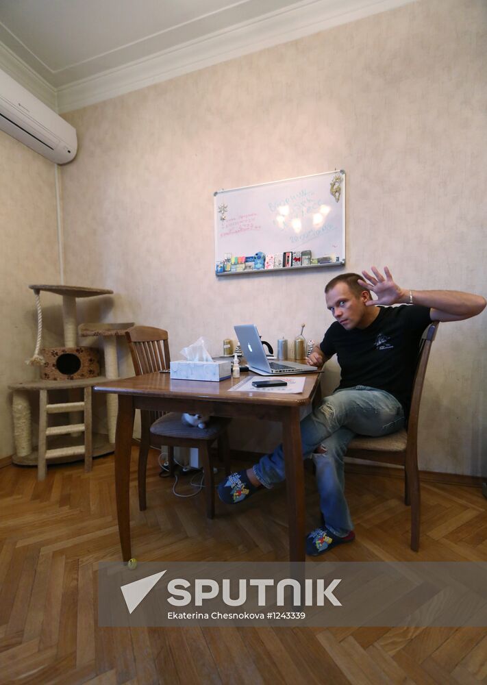 Yevgeny Rudin (DJ Groove) at home
