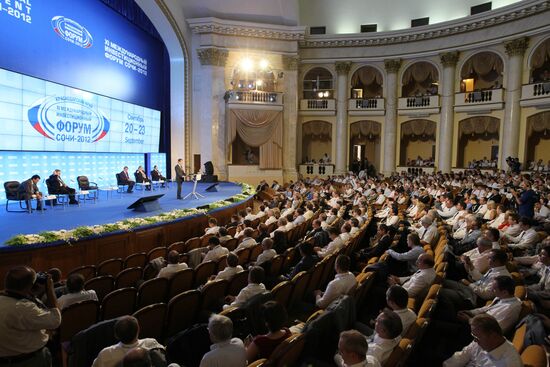 D.Medvedev at XI International Investment Forum Sochi 2012