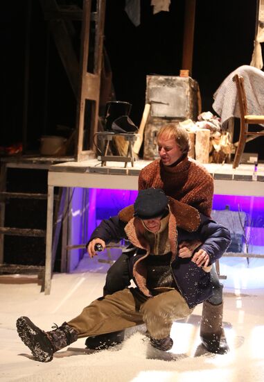 Runthrough of Alexander Gordon's play Snow
