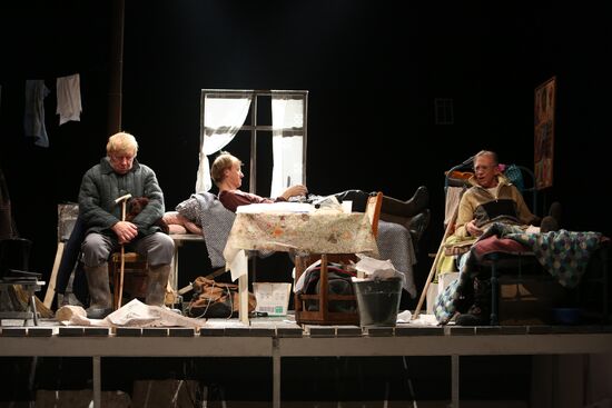 Runthrough of Alexander Gordon's play Snow