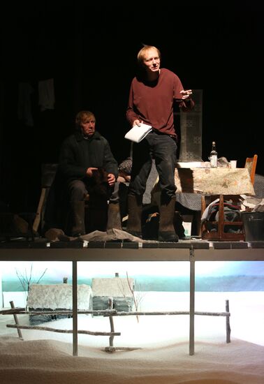 Runthrough of Alexander Gordon's play Snow