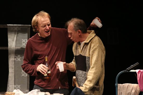 Runthrough of Alexander Gordon's play Snow