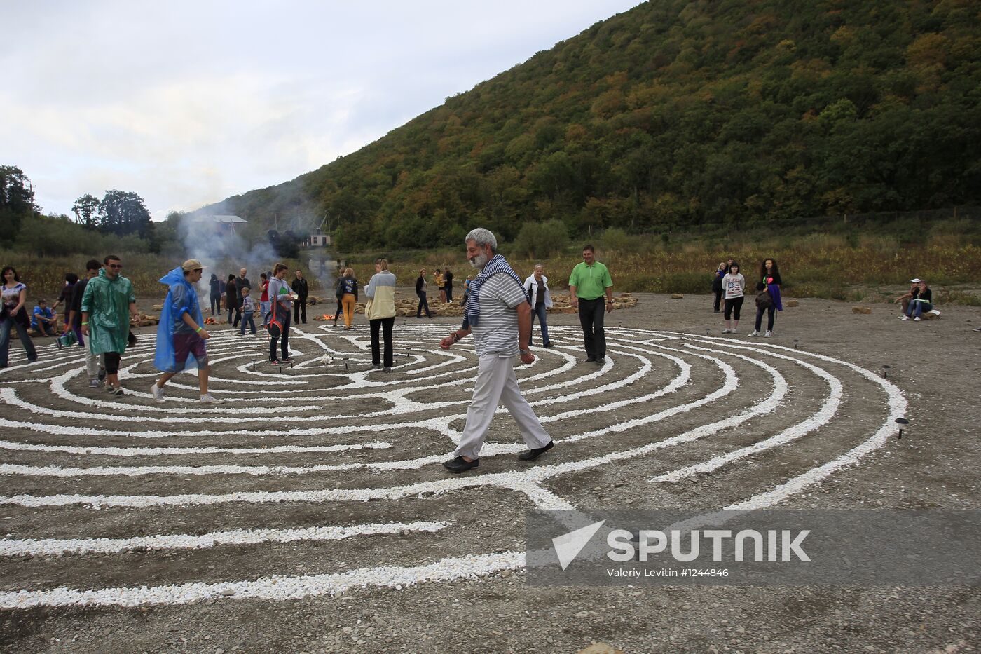 Ravnovesiye festival of audio and visual culture in Abrau-Durso