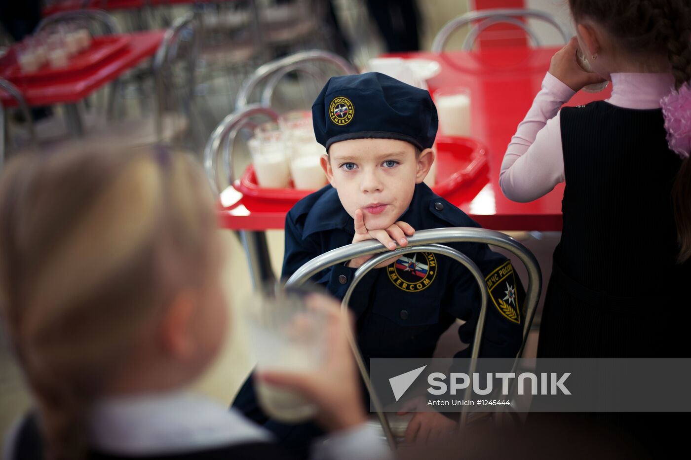 School with cadet classes under patronage of Russian MES