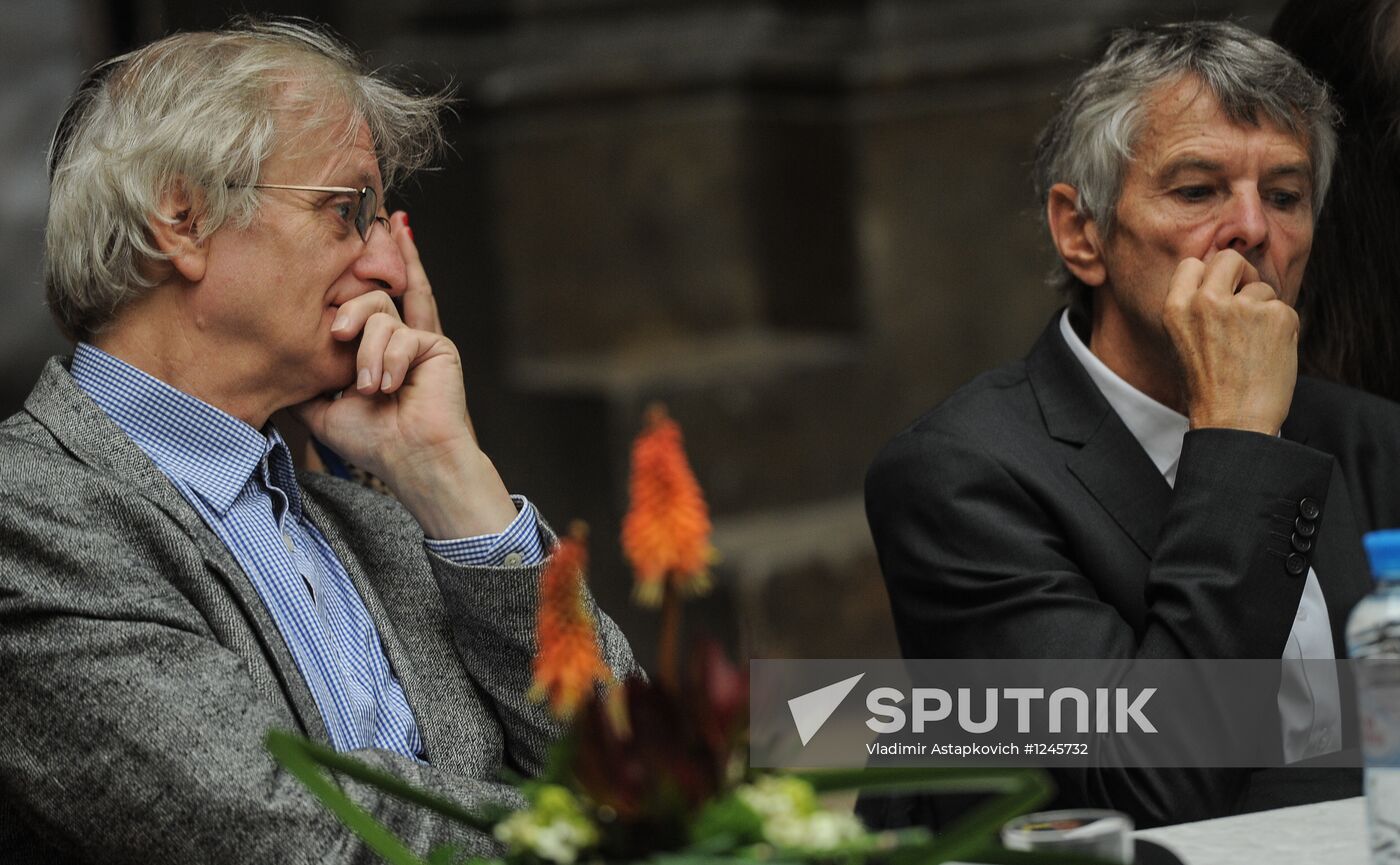 Le Corbusier exhibition opens in Moscow