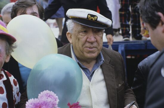 Yuri Nikulin