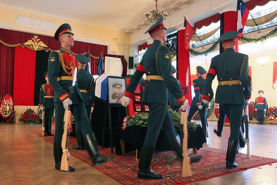 Funeral of ex-Defense Minister Pavel Grachev