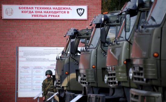 KAMAZ motor works output show