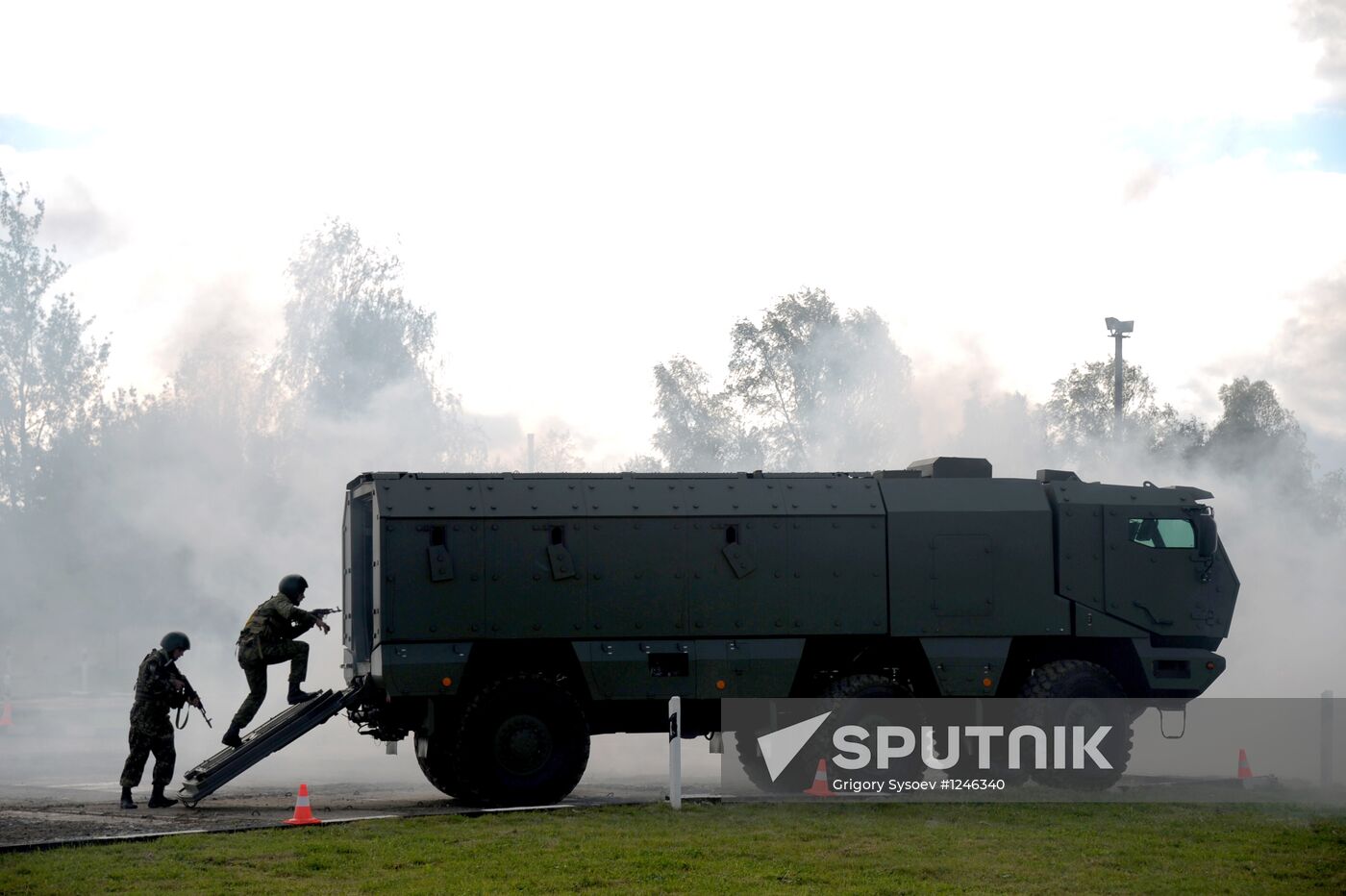 KAMAZ motor works output show