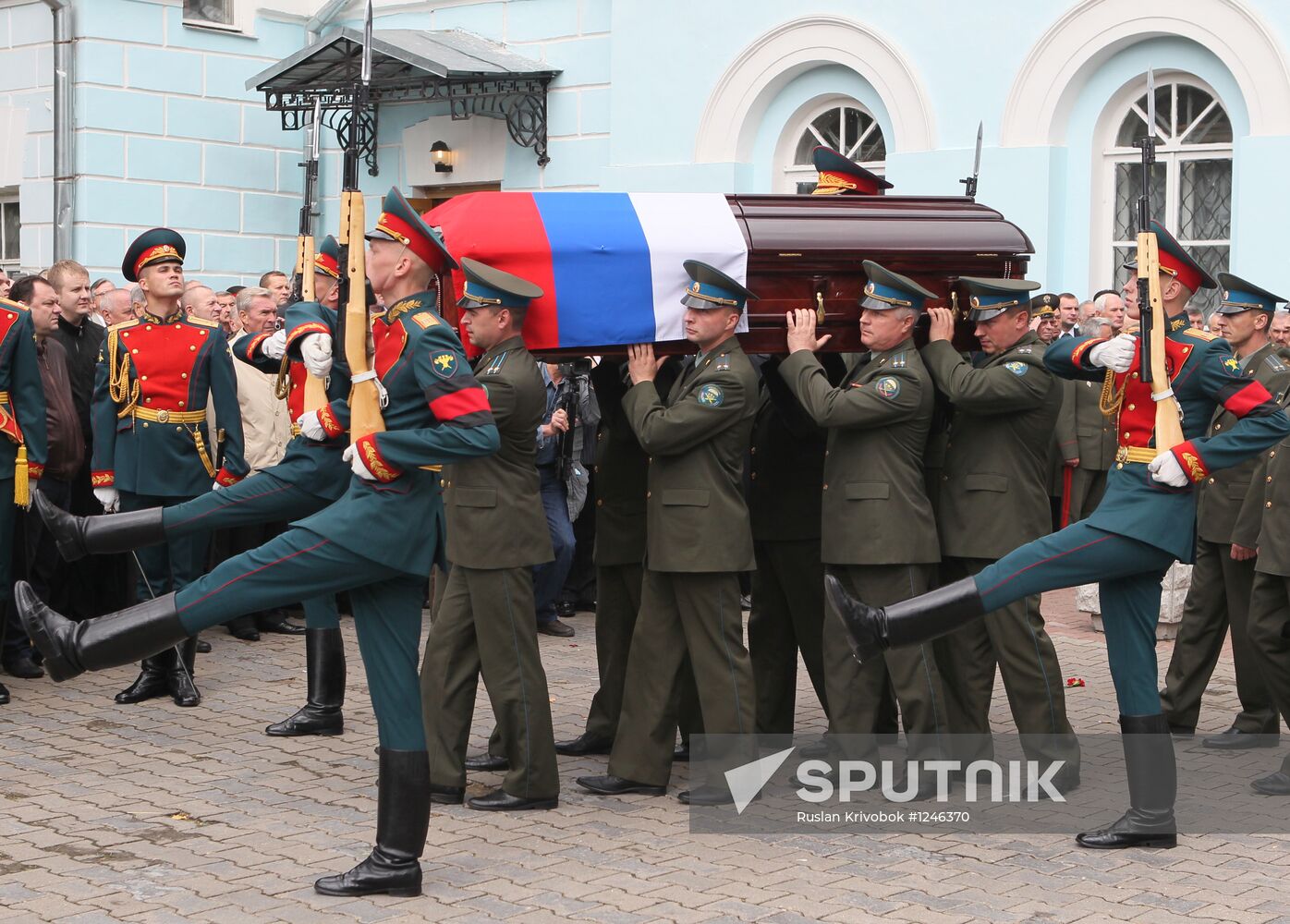 Funeral of ex-Defense Minister Pavel Grachev