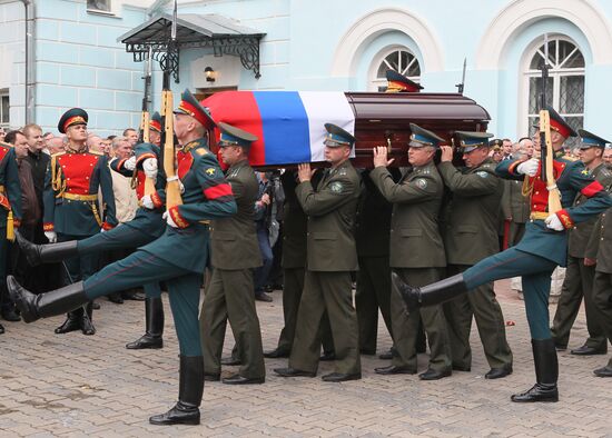 Funeral of ex-Defense Minister Pavel Grachev