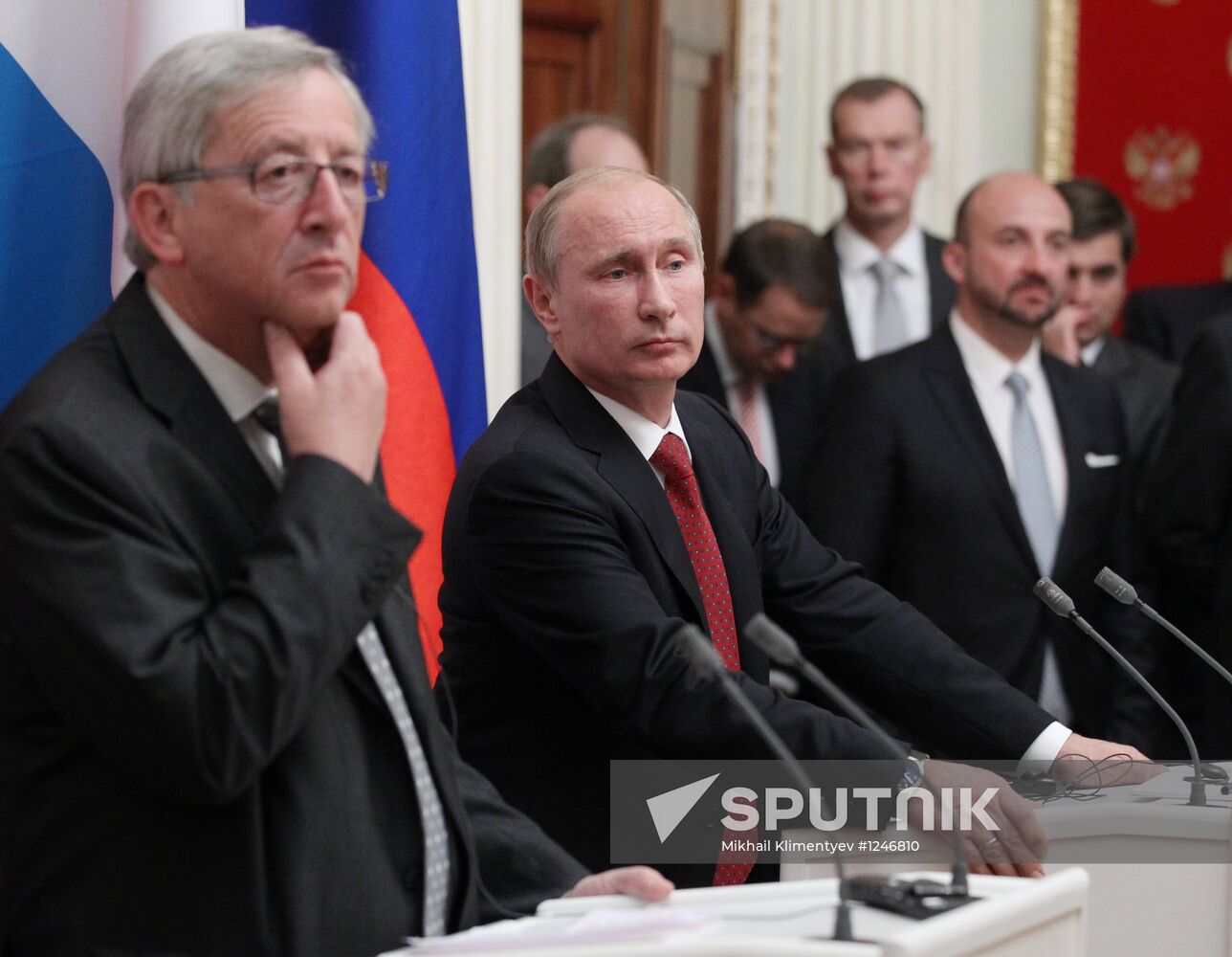 Press conference of Vladimir Putin and Jean-Claude Juncker