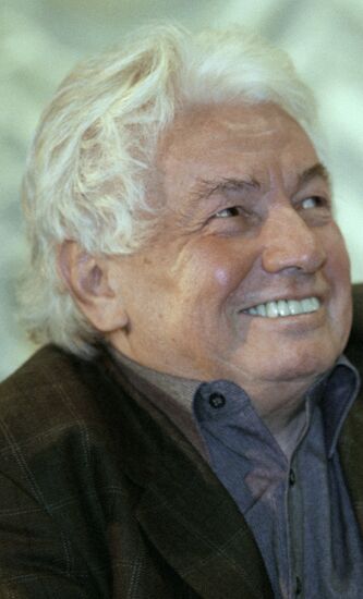 Writer Vladimir Voynovich