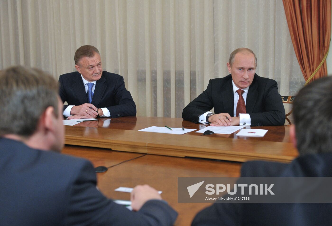 Vladimir Putin talks with Oleg Kovalyov and Ryazan public