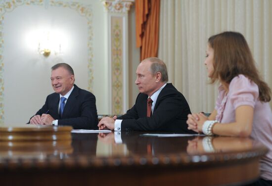 Vladimir Putin talks with Oleg Kovalyov and Ryazan public