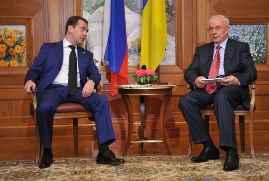 Dmitry Medvedev meets with Nikolai Azarov