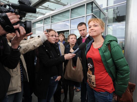 Ura.ru editor in chief Oksana Panova arrives in Yekaterinburg