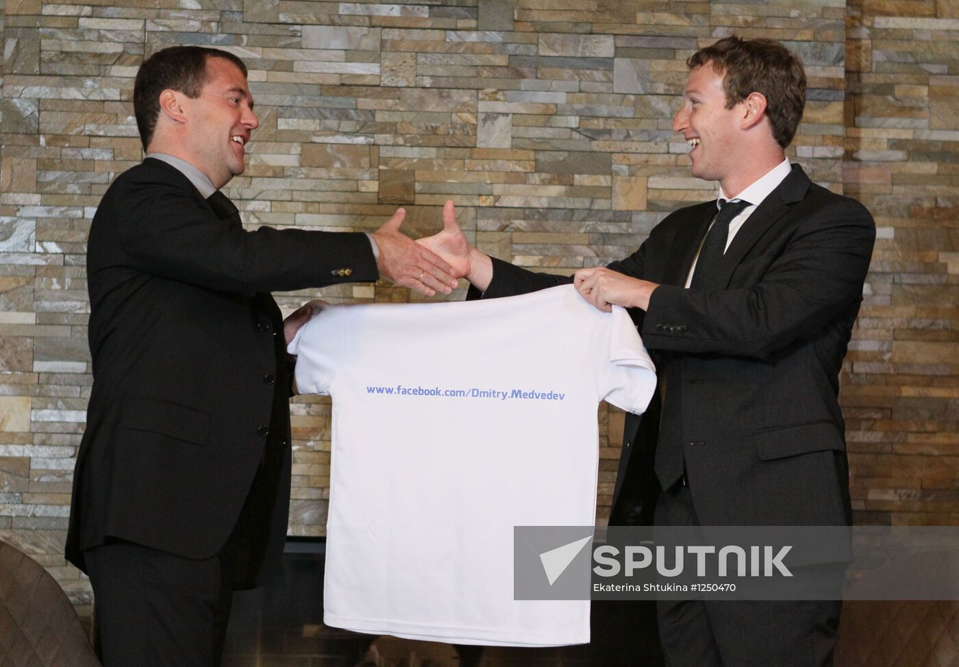 D.Medvedev meets with M.Zuckerberg