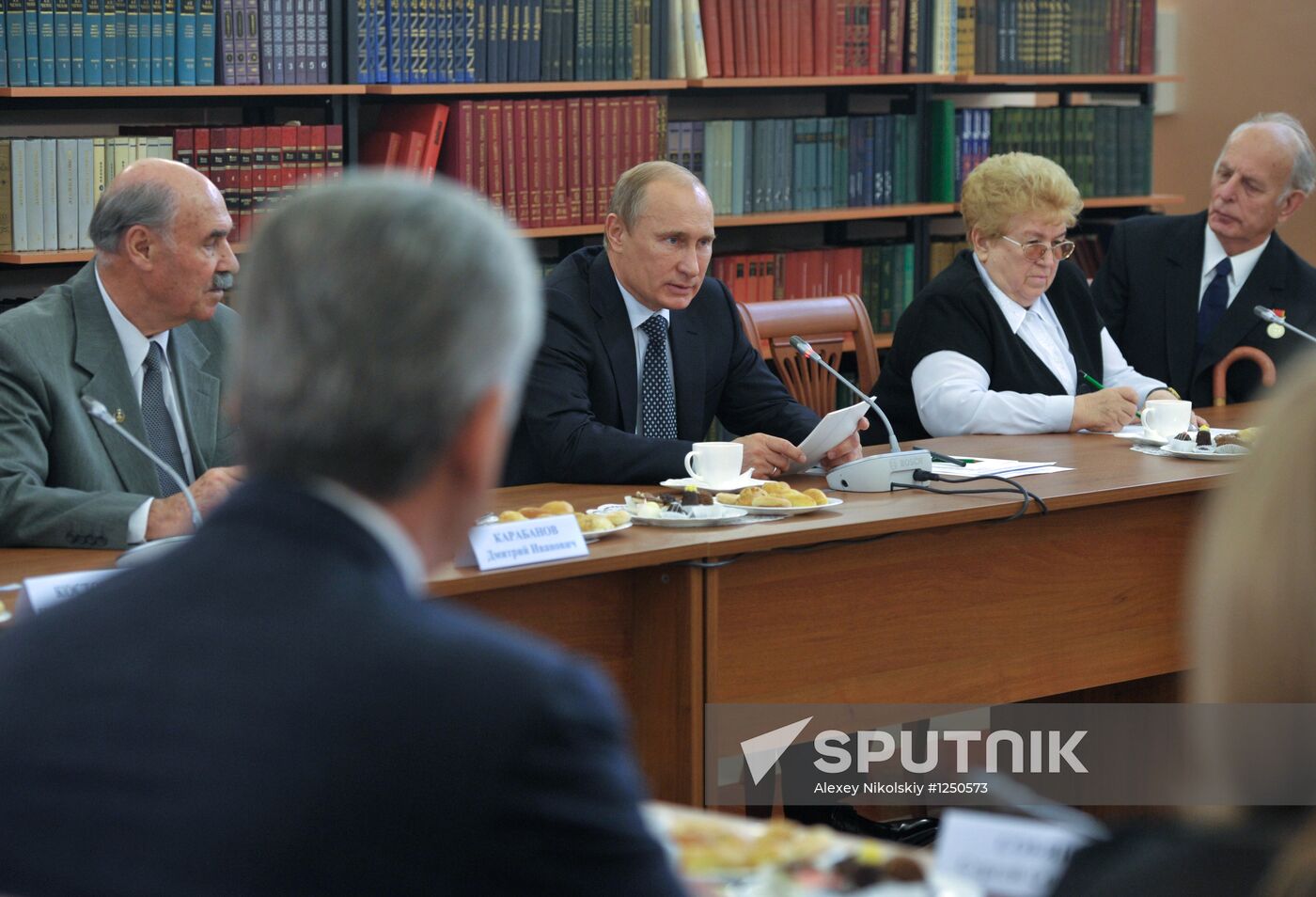 Vladimir Putin visits rest home for labor veterans in Moscow